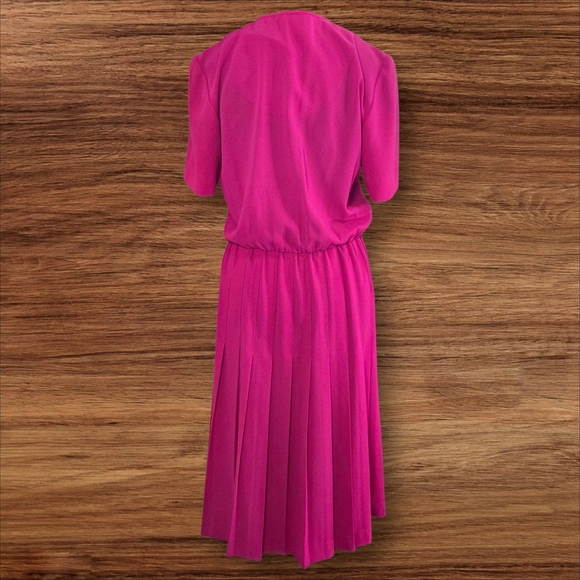 Liz Claiborne Fuchsia Double-Breasted Pleated Skirt Midi Dress Size 4 - Picture 3 of 8